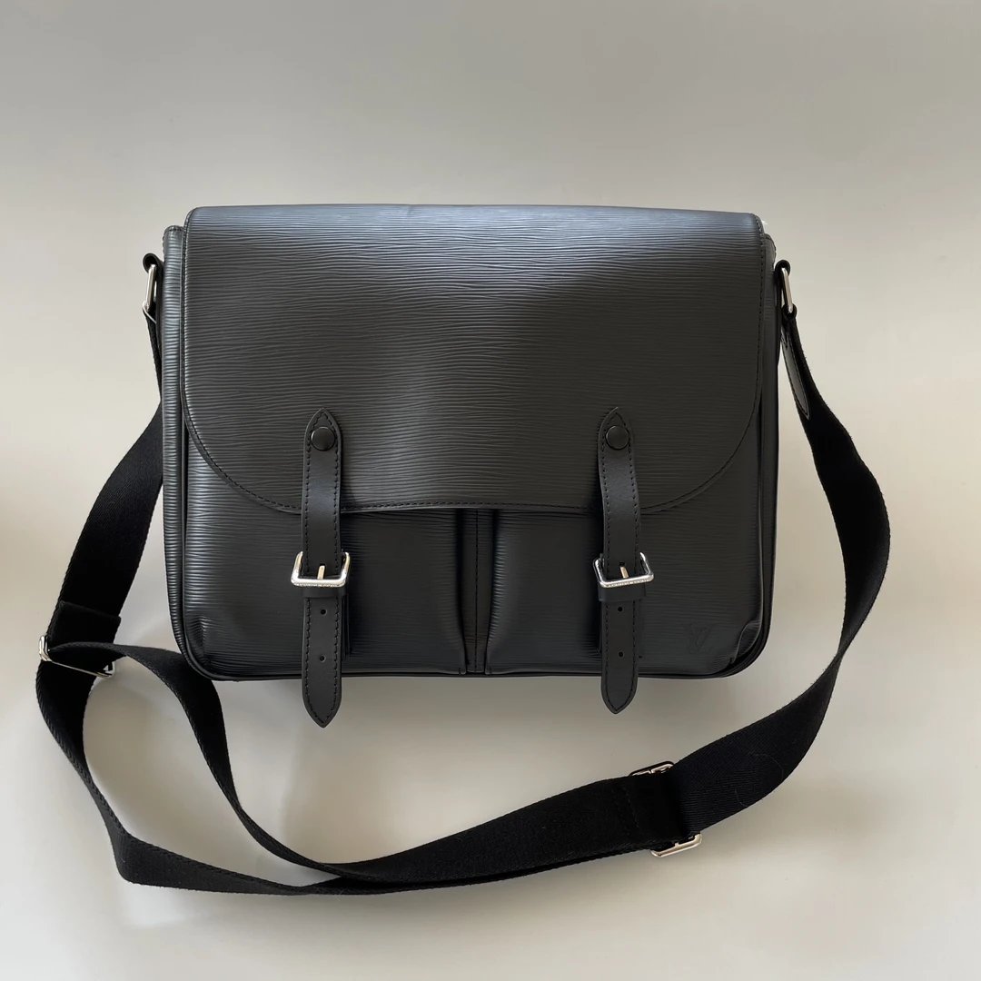 99新 LouisVuitton/路易威登 LV水波纹单肩包164-33/26/8
