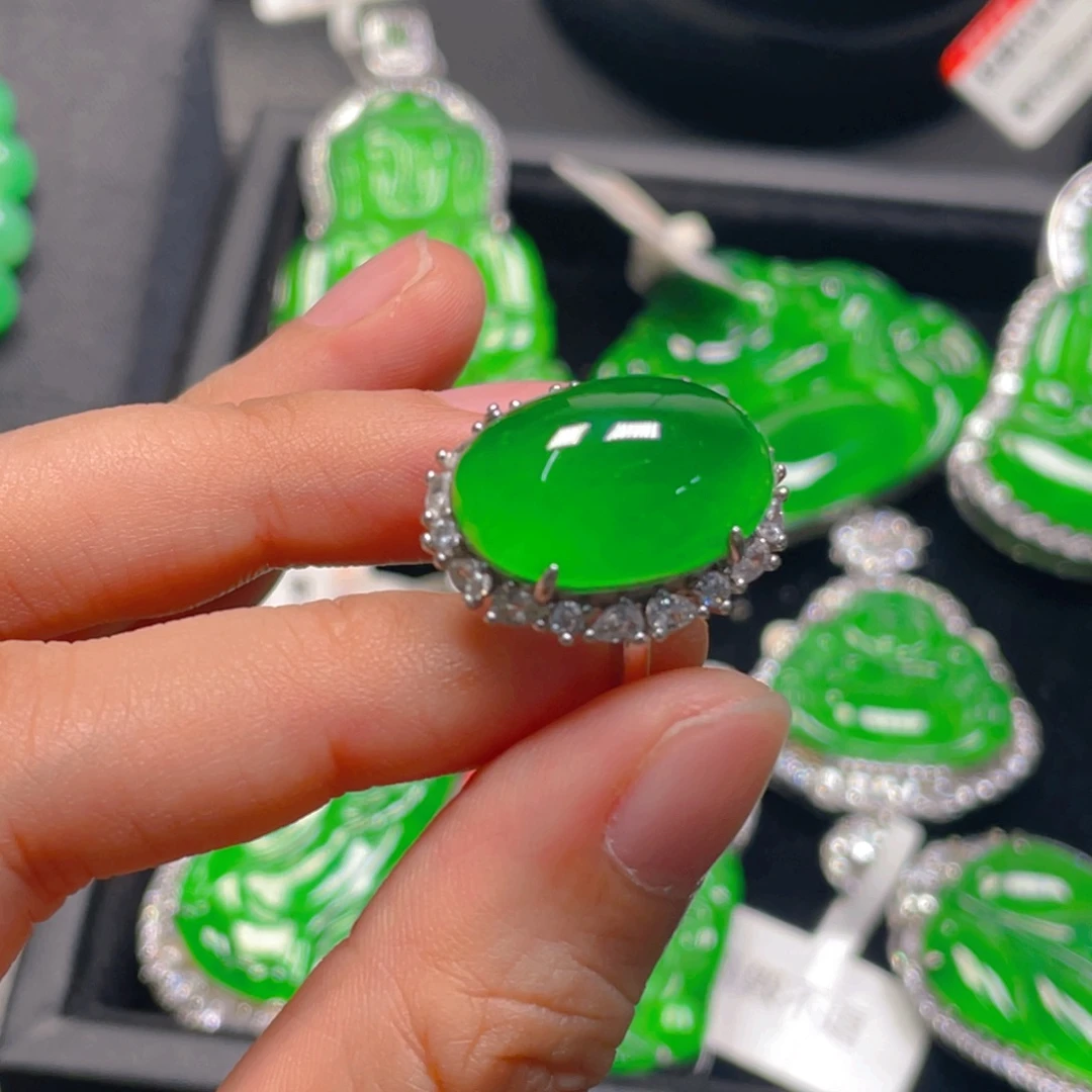 翡翠未镶嵌吊坠(不含链)