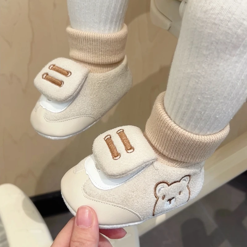 春秋季0-1岁软底婴幼儿学步鞋袜一体防滑宝宝鞋子3-6-9个月不掉鞋