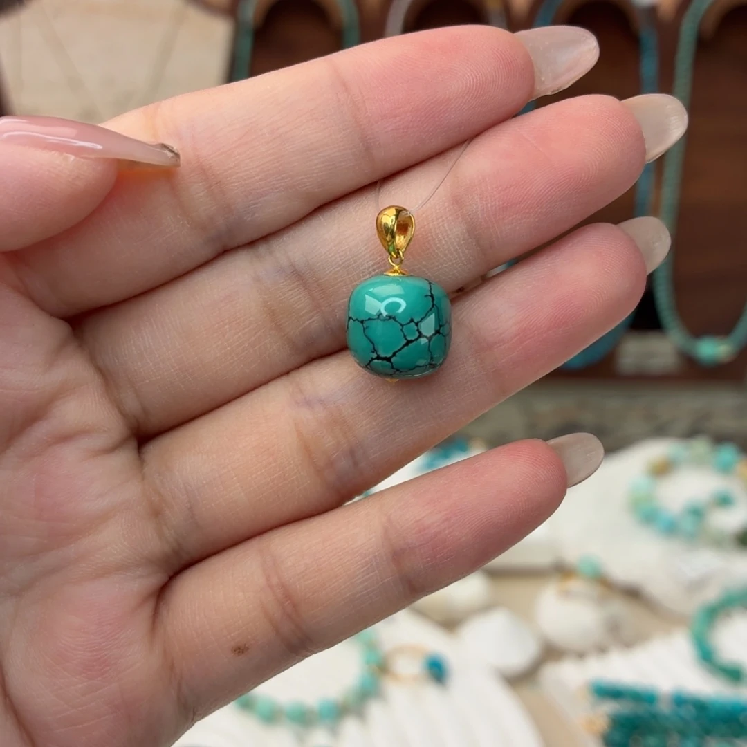 绿松石18K金镶嵌吊坠(不含链)