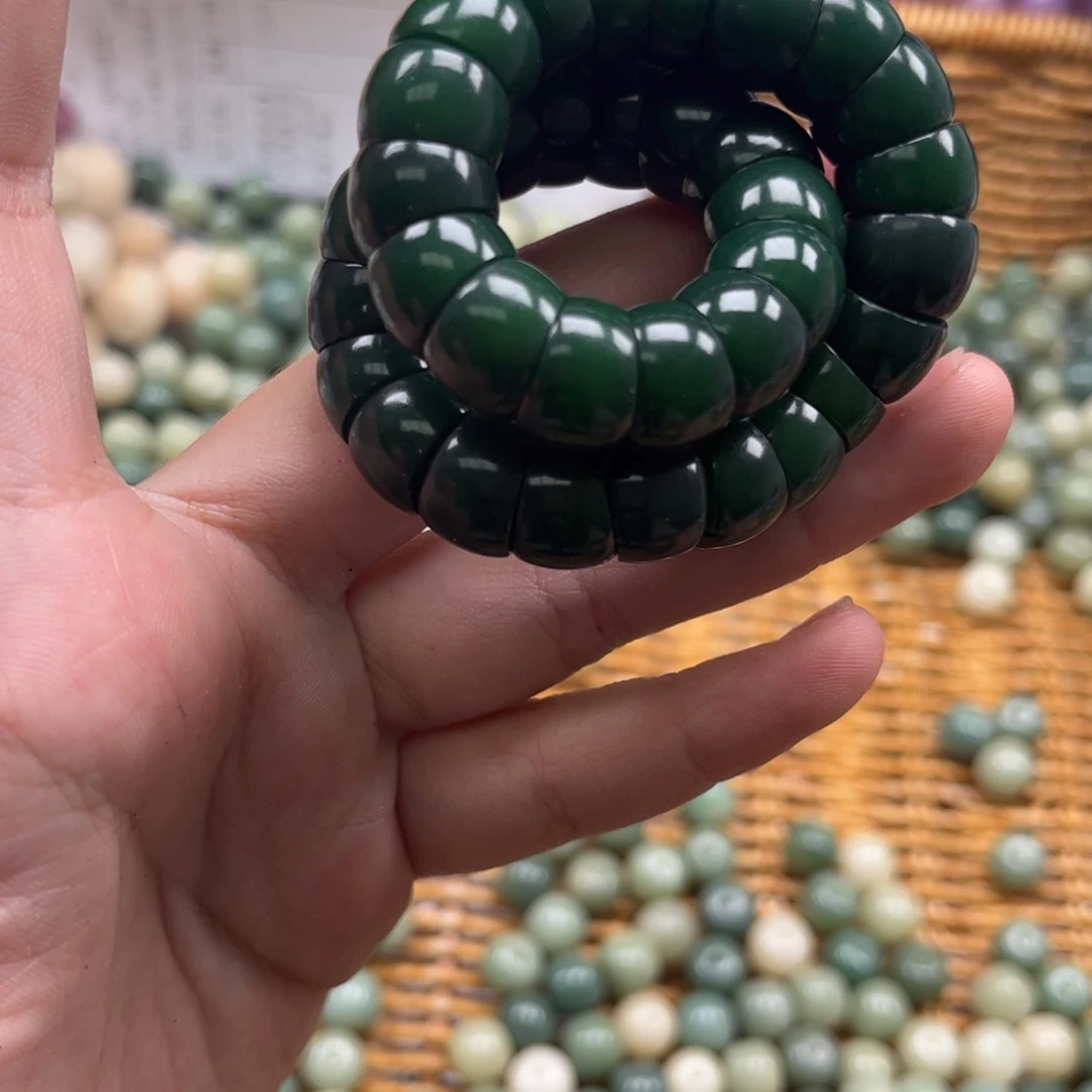 【闪购商品】白玉菩提吊坠z/12 100+100祖母绿福利不售后
