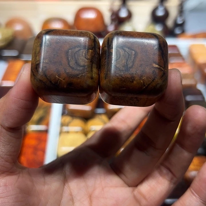 齐***胜贡木木木方块一对