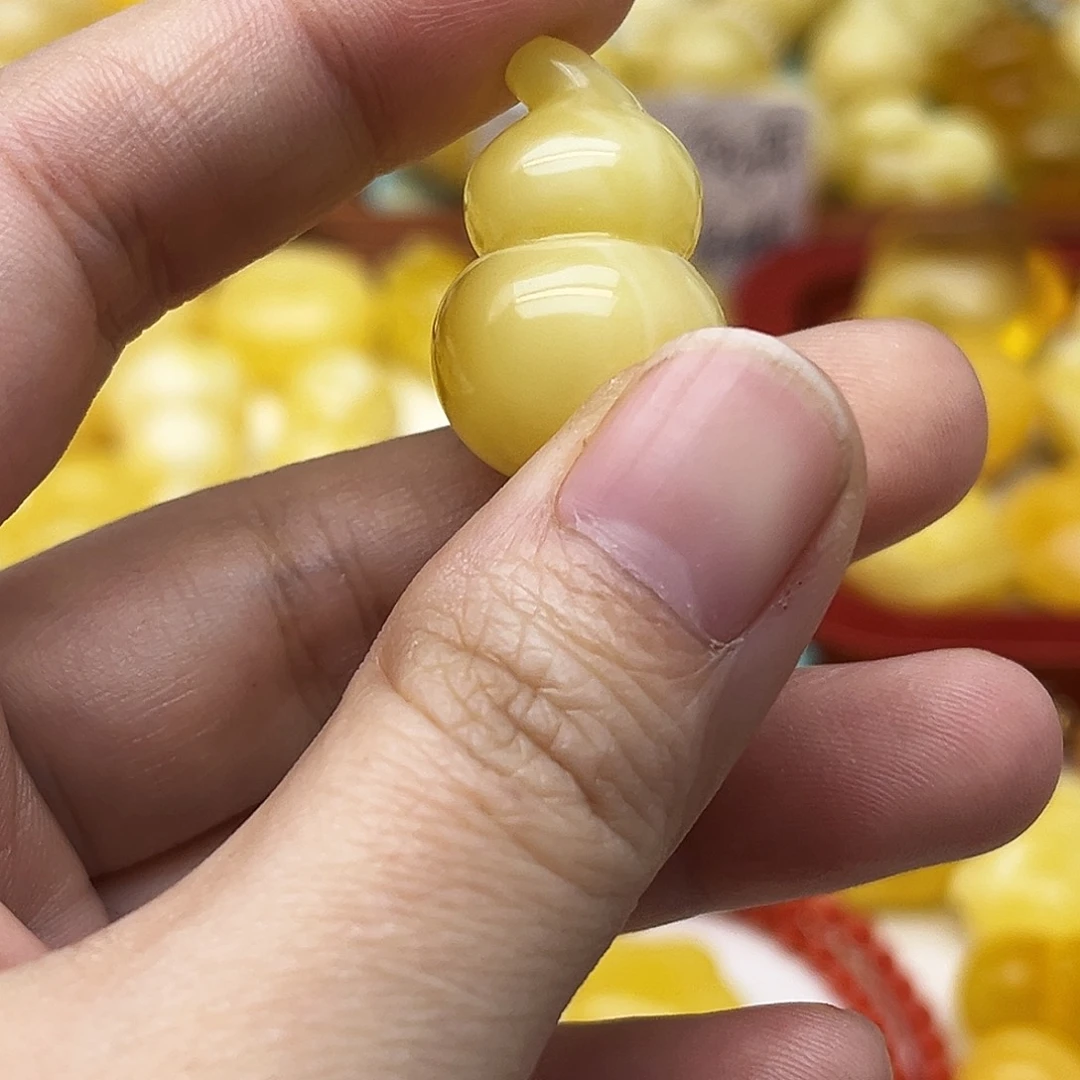 蜜蜡未镶嵌裸石天然