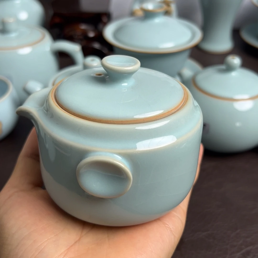 用****1天青色手抓壶微瑕