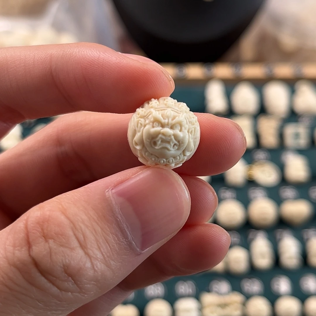 徐***凯手串/手链/手镯猛犸象牙15大小大黑天