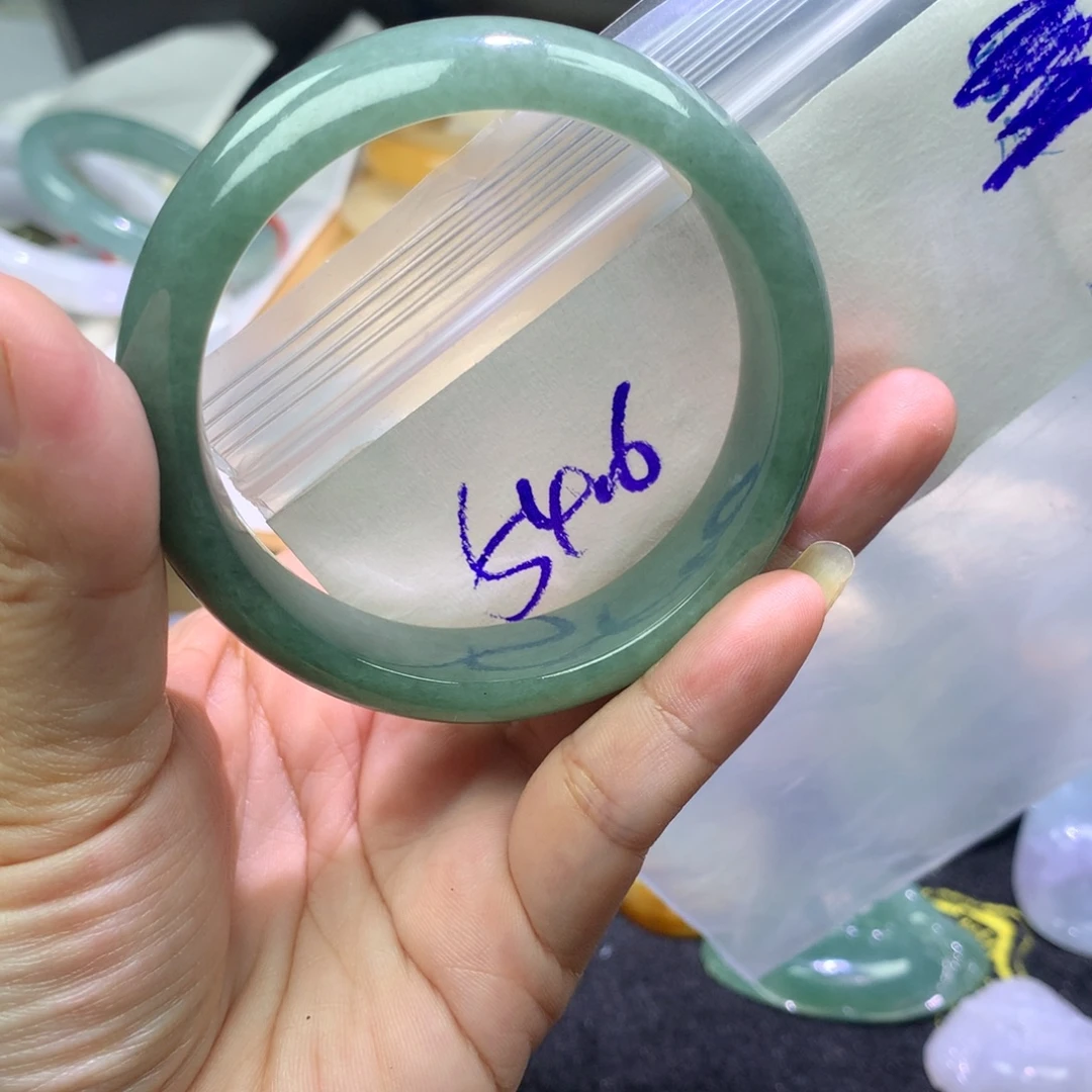 定制翡翠未镶嵌手镯54.8