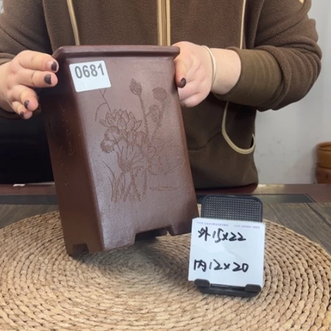 紫砂花盆紫泥僧帽荷花刻绘0681