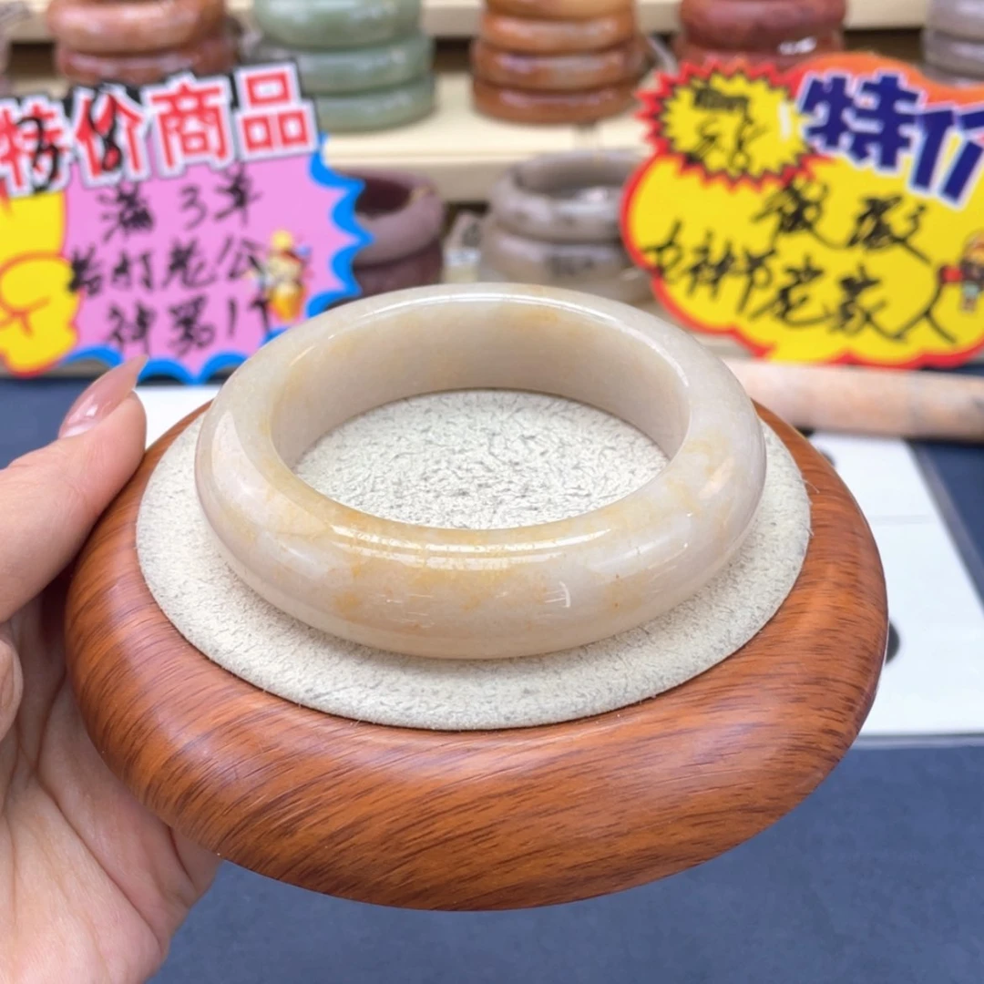 【闪购商品】石英质玉手镯未镶嵌U*