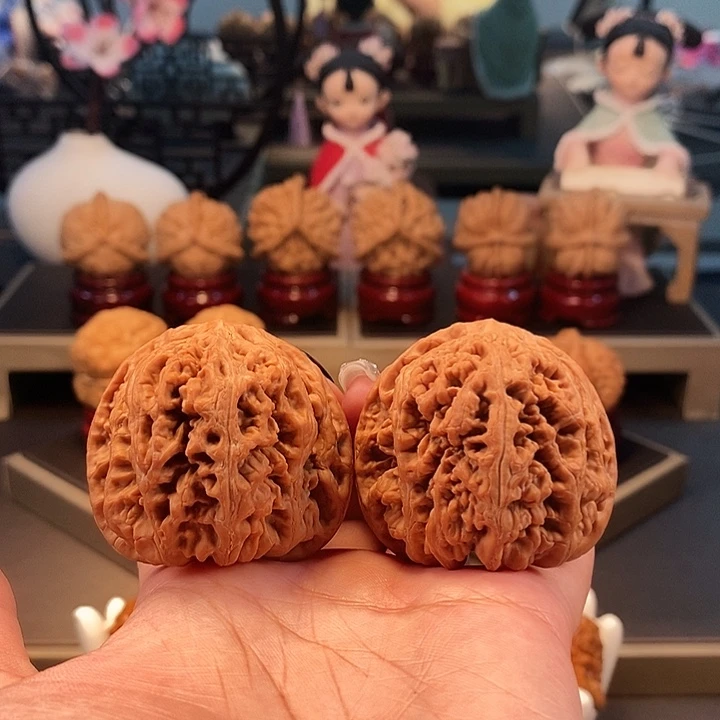 文玩核桃把件44原树大粗筋