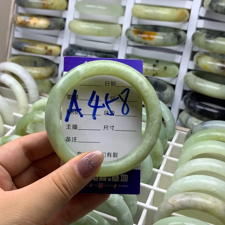 岫玉未镶嵌手镯56圈口