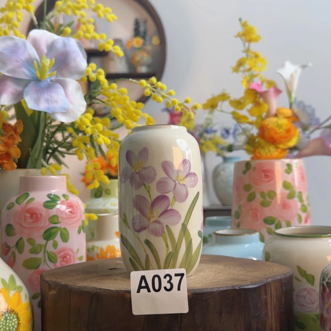 摆件景德镇陶瓷手绘小花瓶摆件无孔