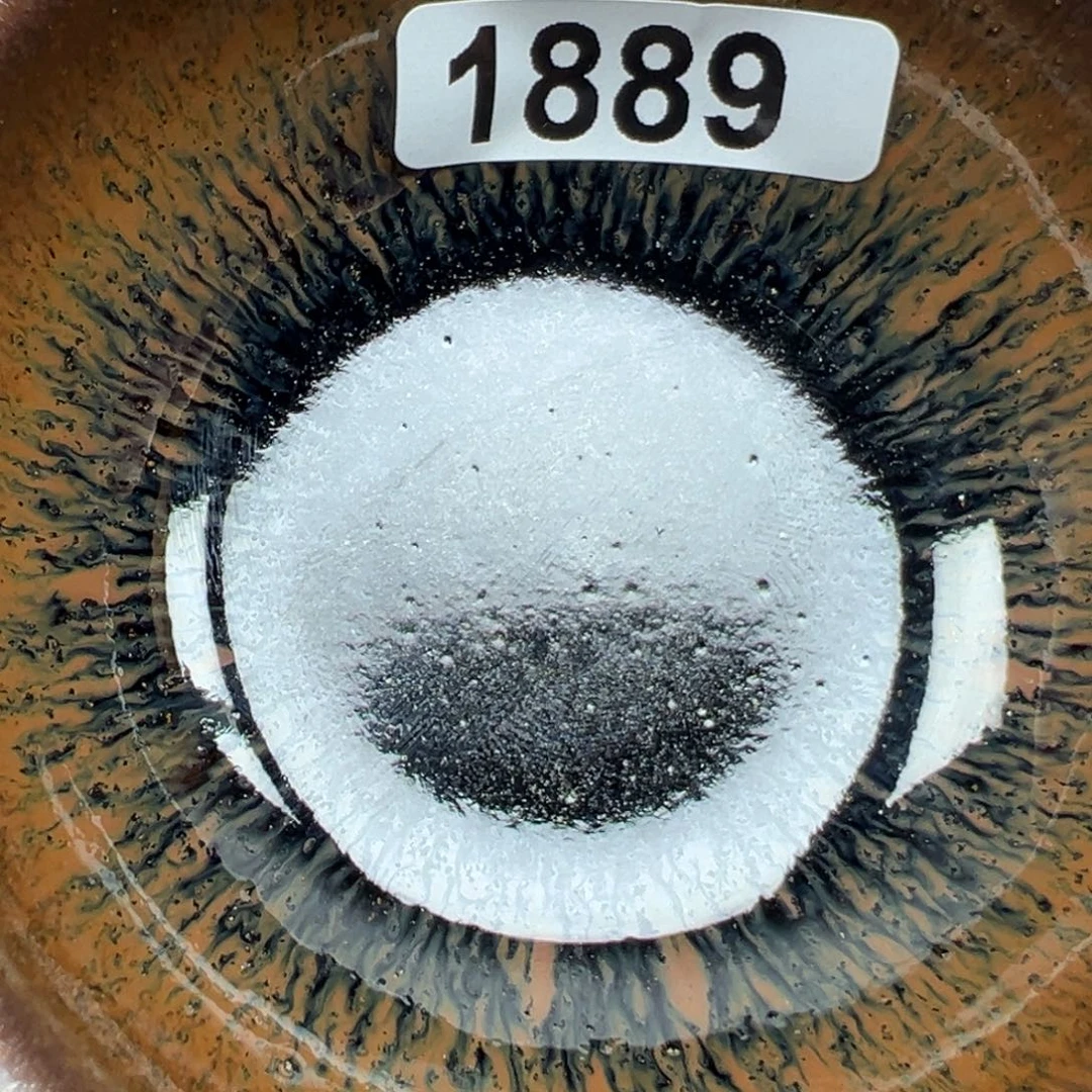 茶盏晓*我想去买衣服呀想和朋友们