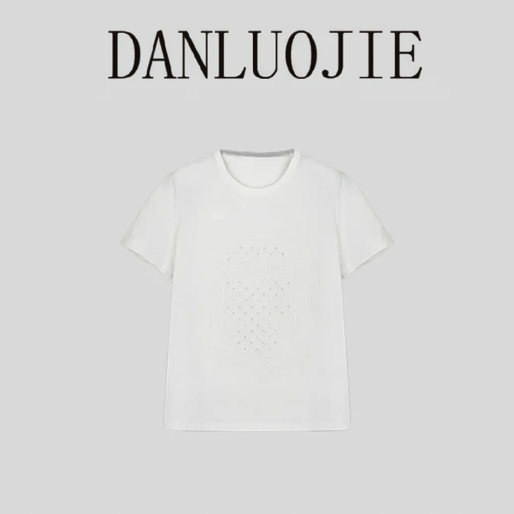 丹珞婕 左岸午后 永迈100棉平纹万针雕孔绣花春夏圆领短袖T恤