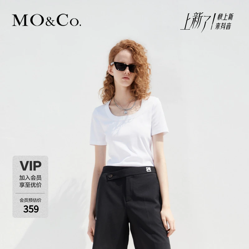 MOCO夏季简约U领原创胶章简约短袖T恤打底MBC2TEET11