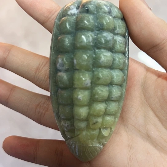 岫玉未镶嵌内径20玉米