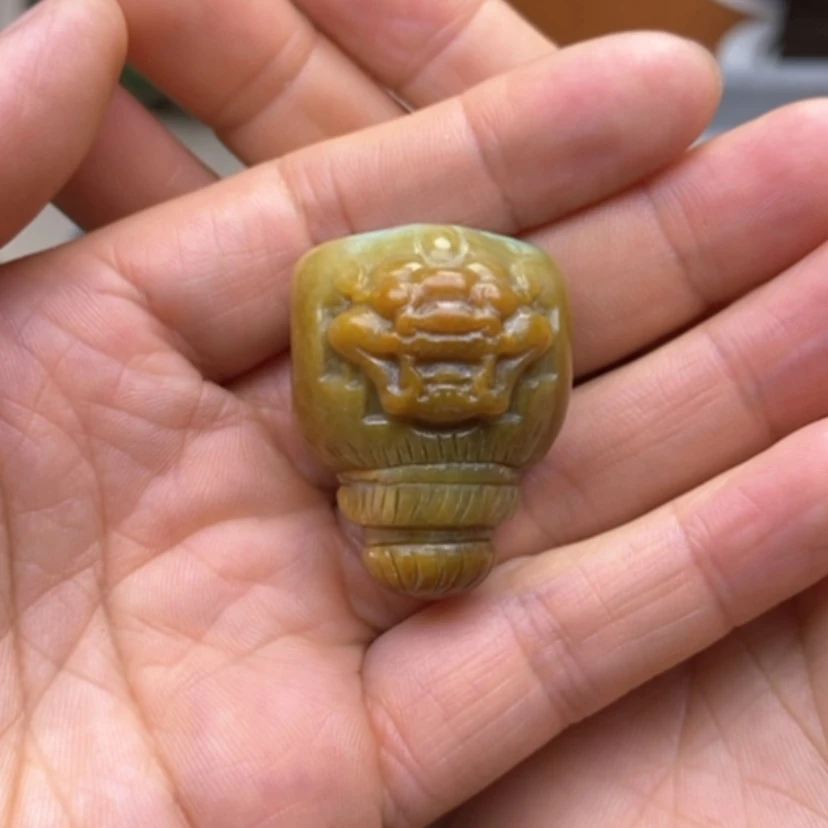 【闪购商品】未镶嵌岫岩河磨玉（透闪石质玉）挂件我**一