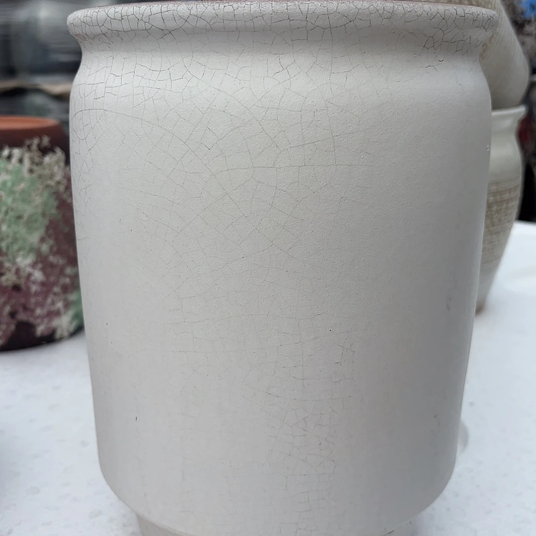 紫砂花盆白直筒瑕疵口径20高度30