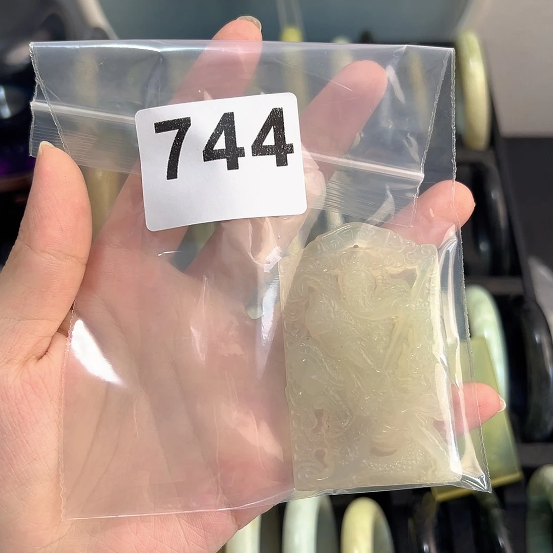 糯***.蛇纹石玉未镶嵌手镯