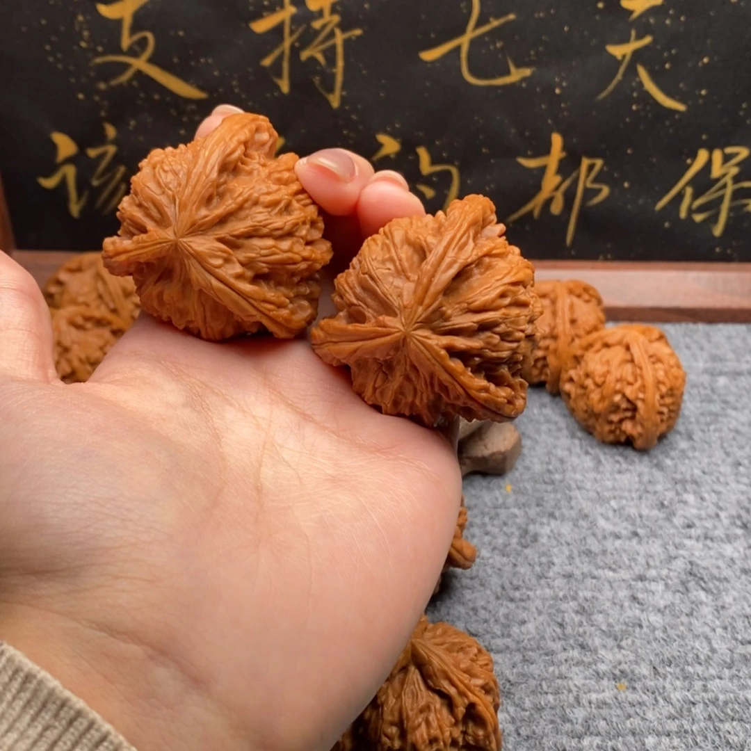 【闪购商品】吊坠文玩核桃K*