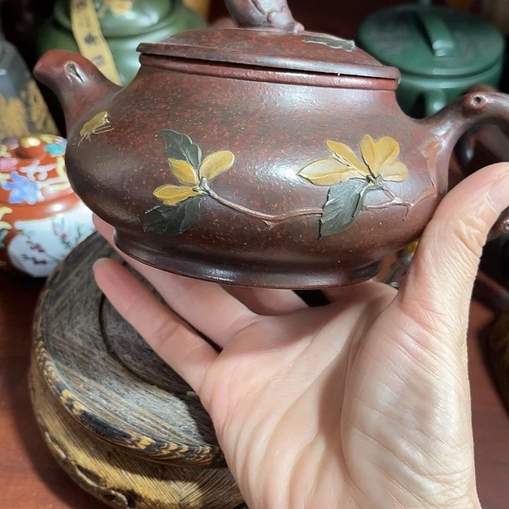 茶壶段泥原矿制作的一把紫砂壶