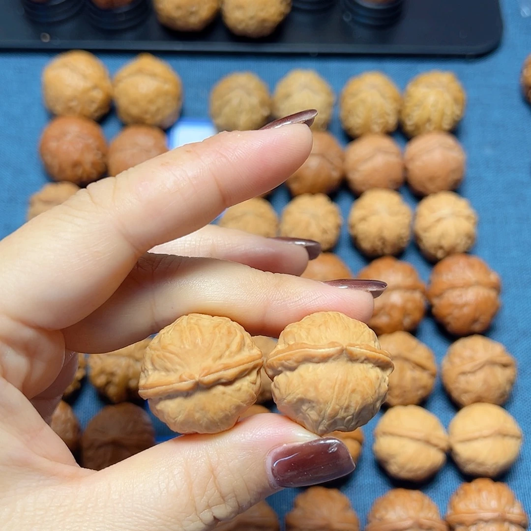 可***多文玩核桃吊坠爱心元宝