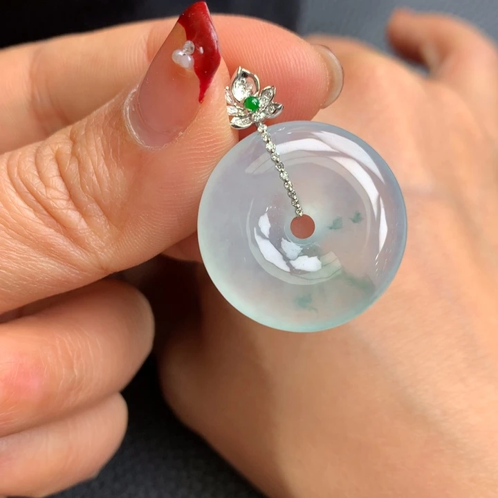 翡翠吊坠(不含链)18K金镶嵌