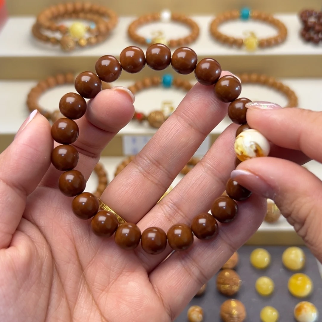 6***。手串猴头核桃红串➕配饰