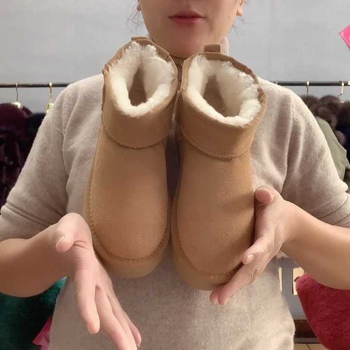 羊皮毛一体雪地靴女款