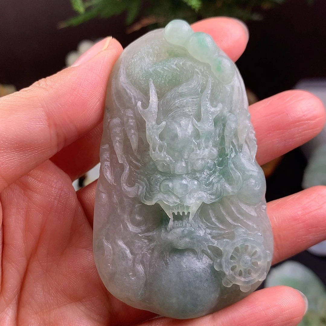 定制翡翠未镶嵌龙