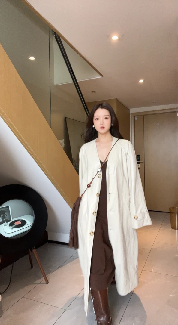 橙小美丽春季新款v领腰带皮衣长款风衣长袖纯色显瘦气质大衣外套