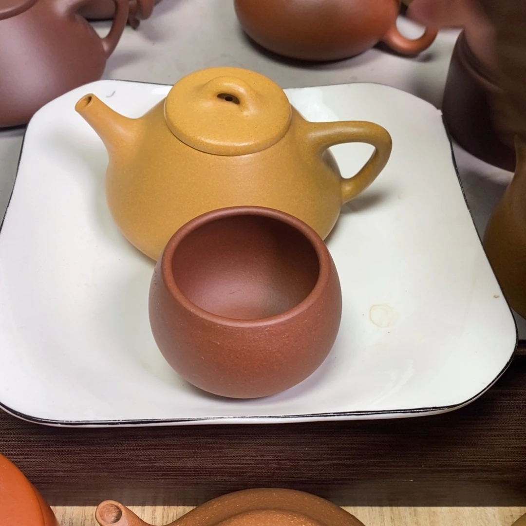 段泥茶壶燕****）宜兴紫砂黄金段子治180cc半手工