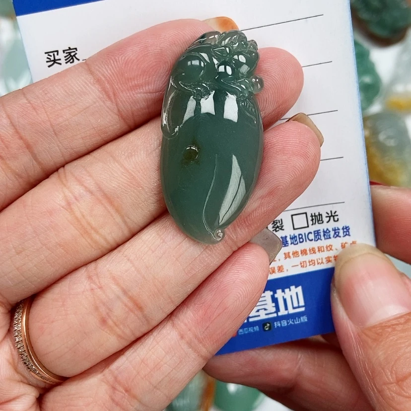 【闪购商品】翡翠颈饰未镶嵌貔貅福瓜