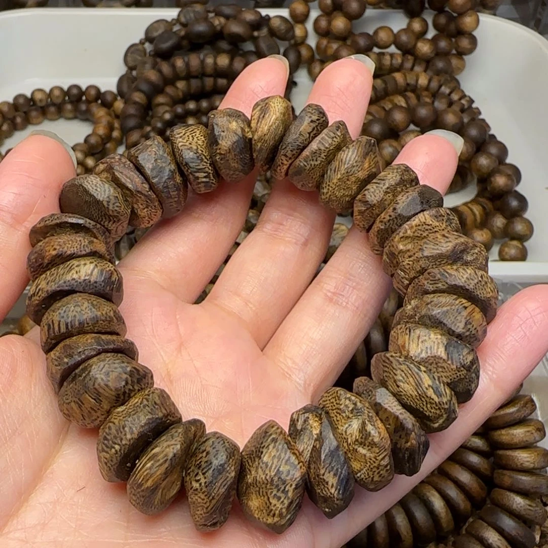 沉香手串海*天单圈树丁包壳老料海南乌身31.7克