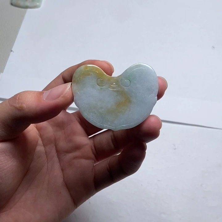 翡翠未镶嵌颈饰如意4