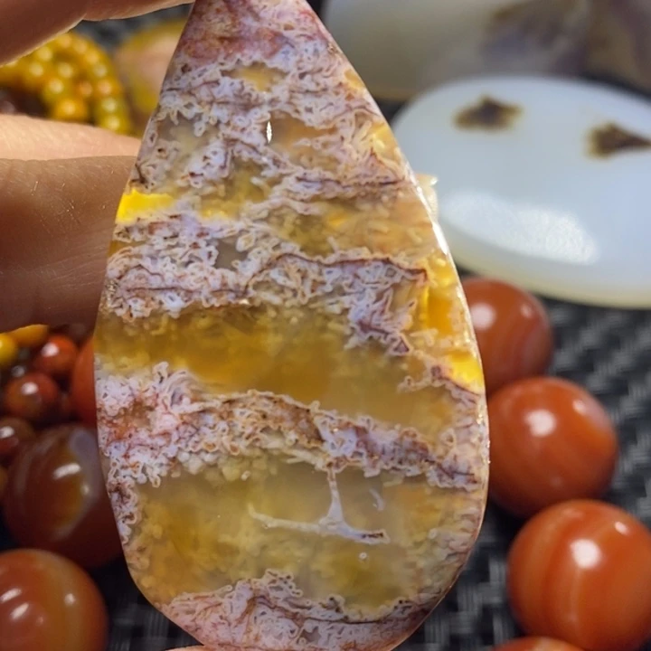 玛瑙/玉髓颈饰未镶嵌
