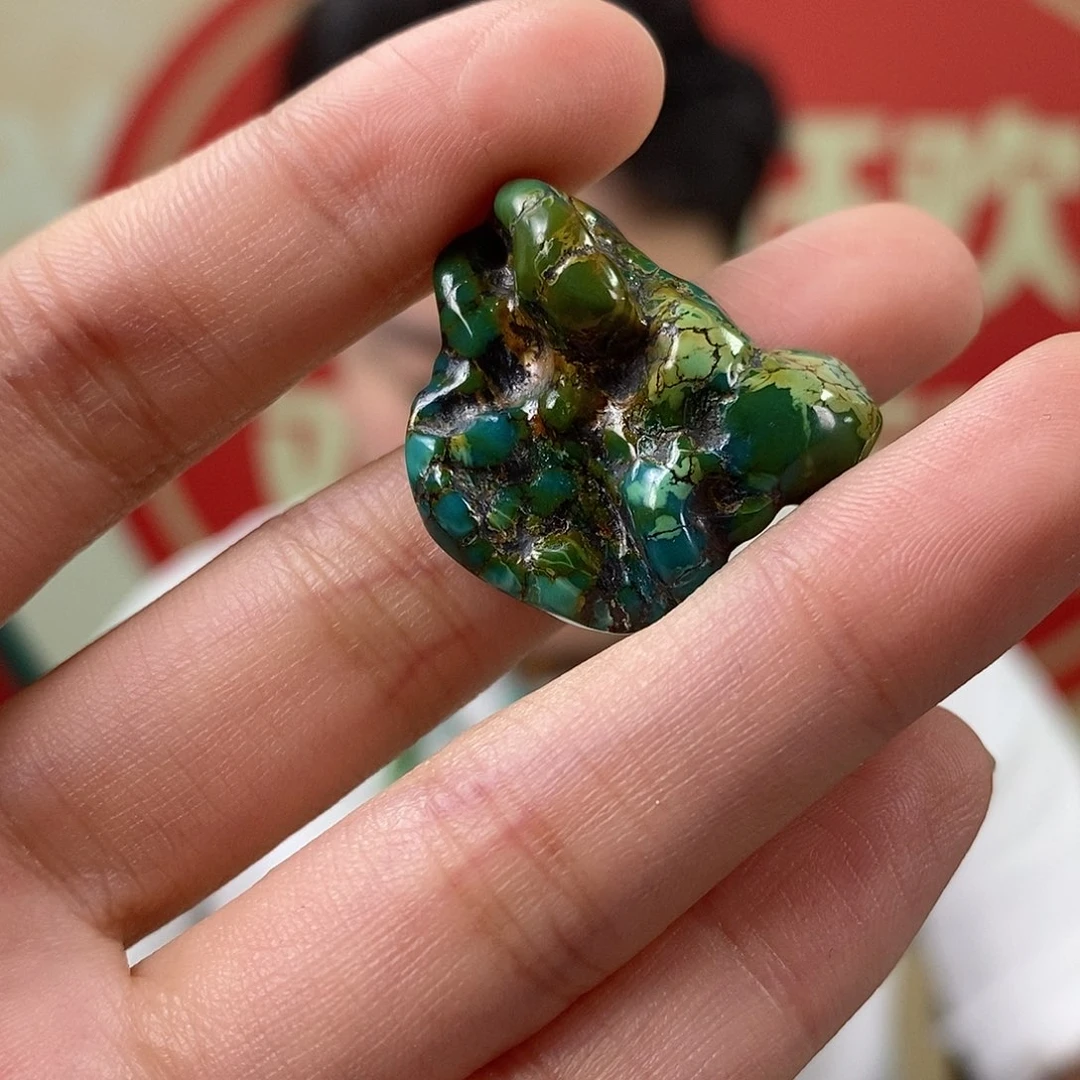 绿松石未镶嵌珠宝奇石