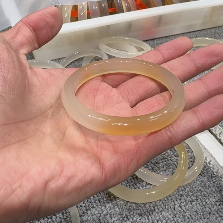 玛瑙/玉髓手镯未镶嵌❤**?03