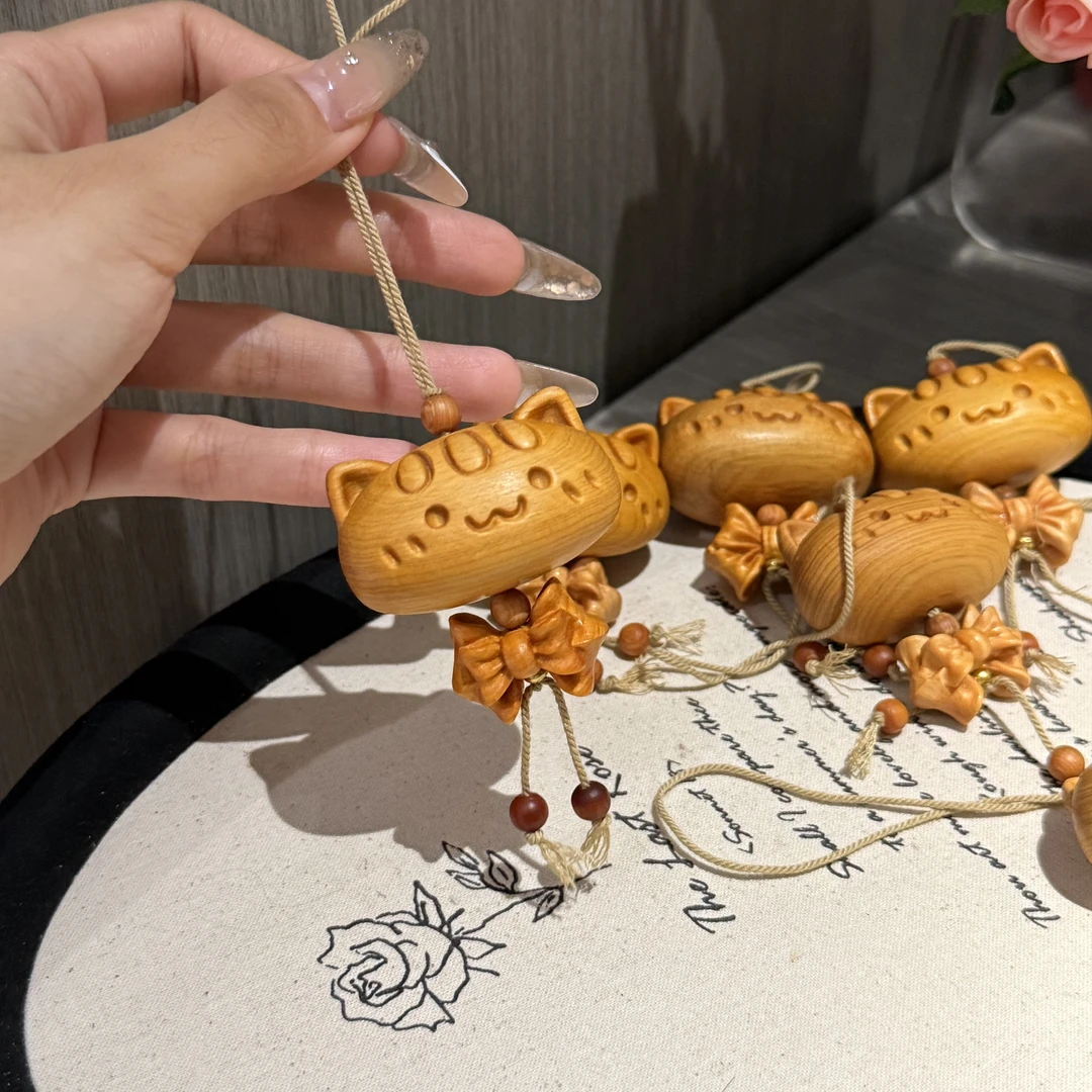 【猫咪挂件】可爱甜美挂件木质车挂手机挂