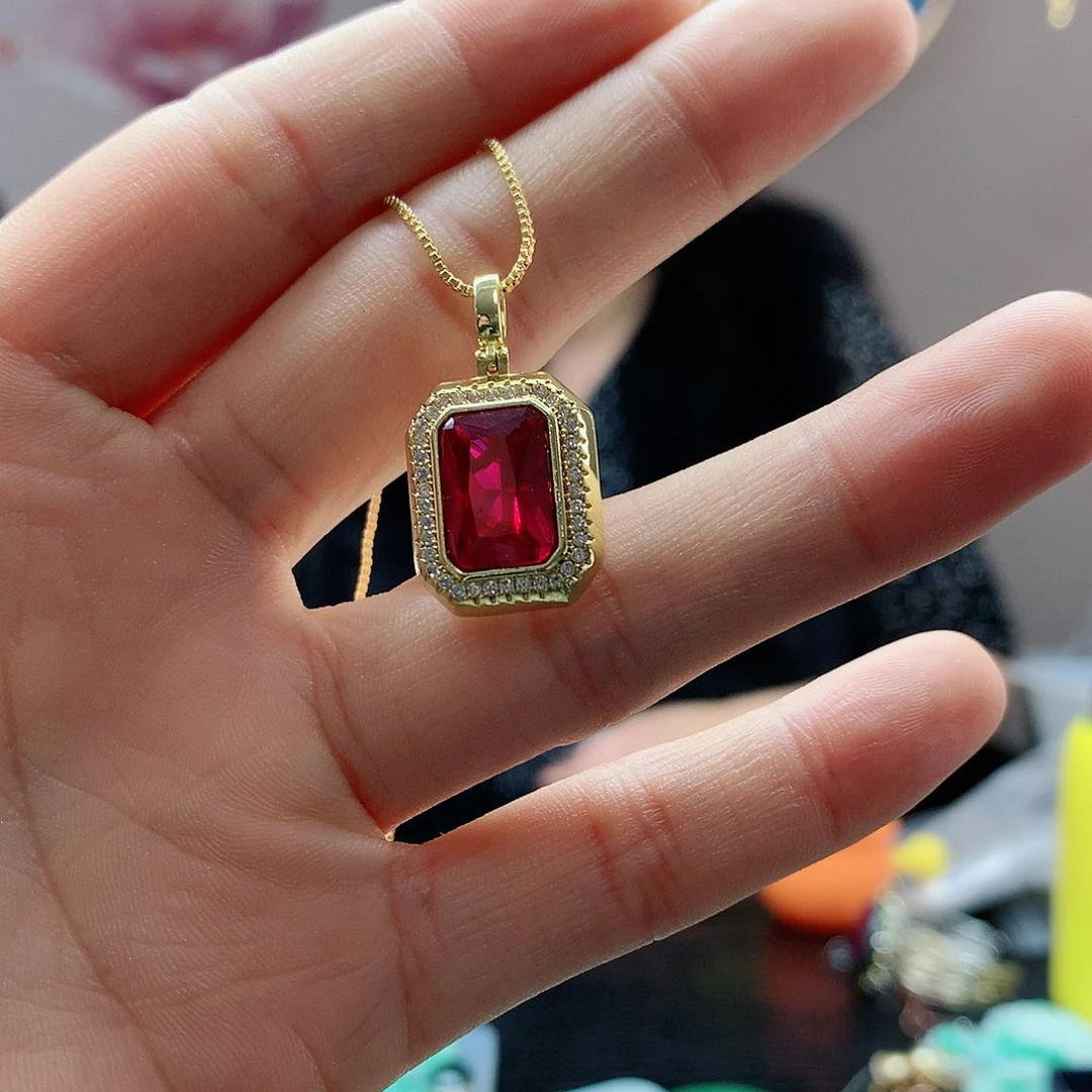 【闪购商品】红宝石吊坠(赠链)未镶嵌