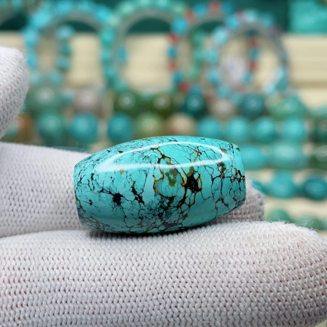 绿松石未镶嵌颈饰