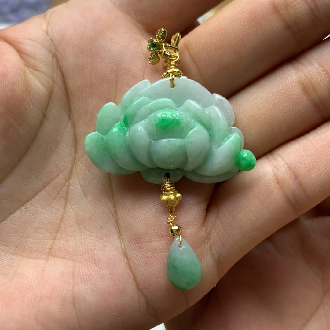 翡翠未镶嵌颈饰犇*翡翠