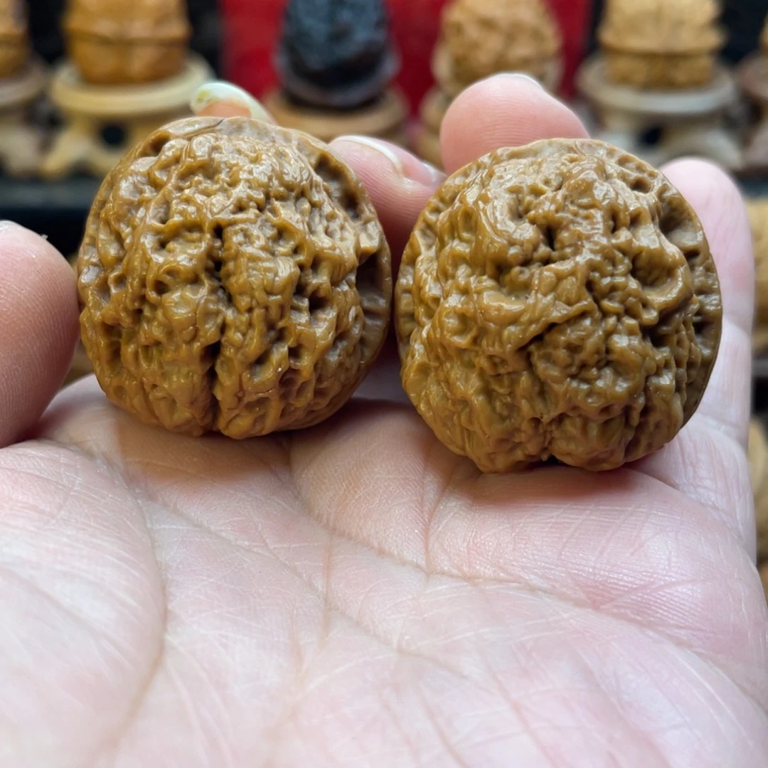把件文玩核桃山峦