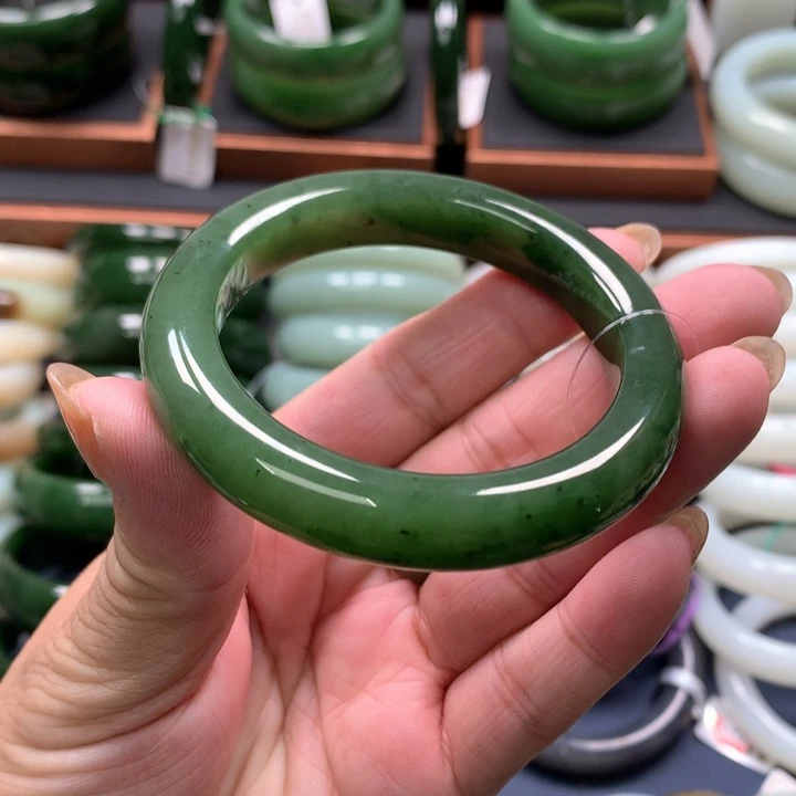 【闪购商品】未镶嵌手镯和田玉（碧玉）1