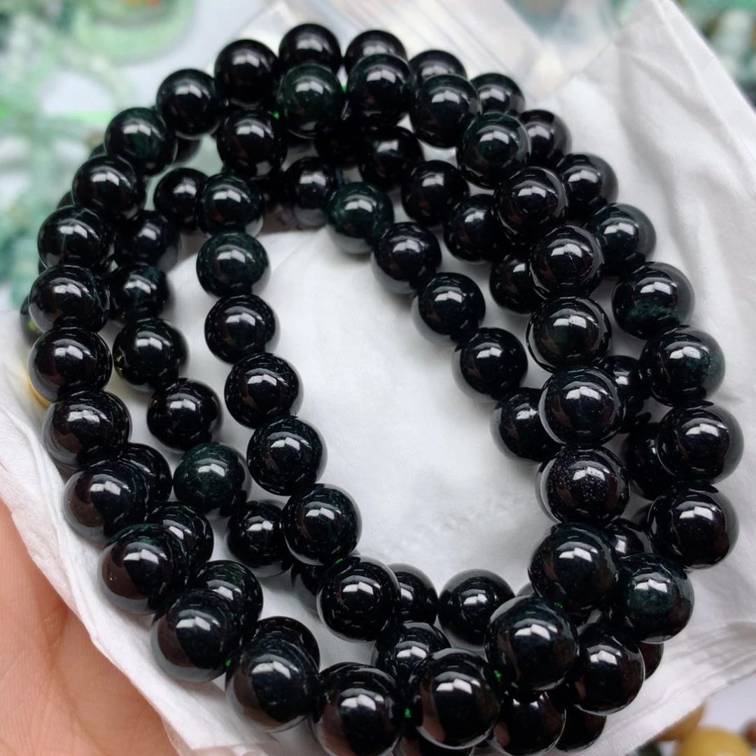 翡翠颈饰未镶嵌手串