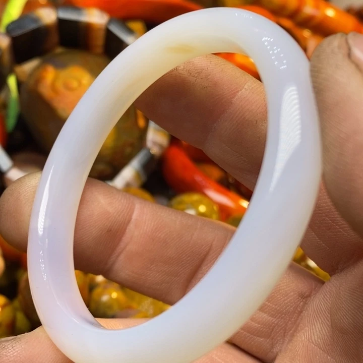 未镶嵌颈饰玛瑙/玉髓