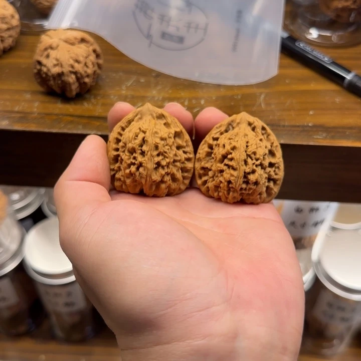 懿***也把件文玩核桃南疆石全品无修福利