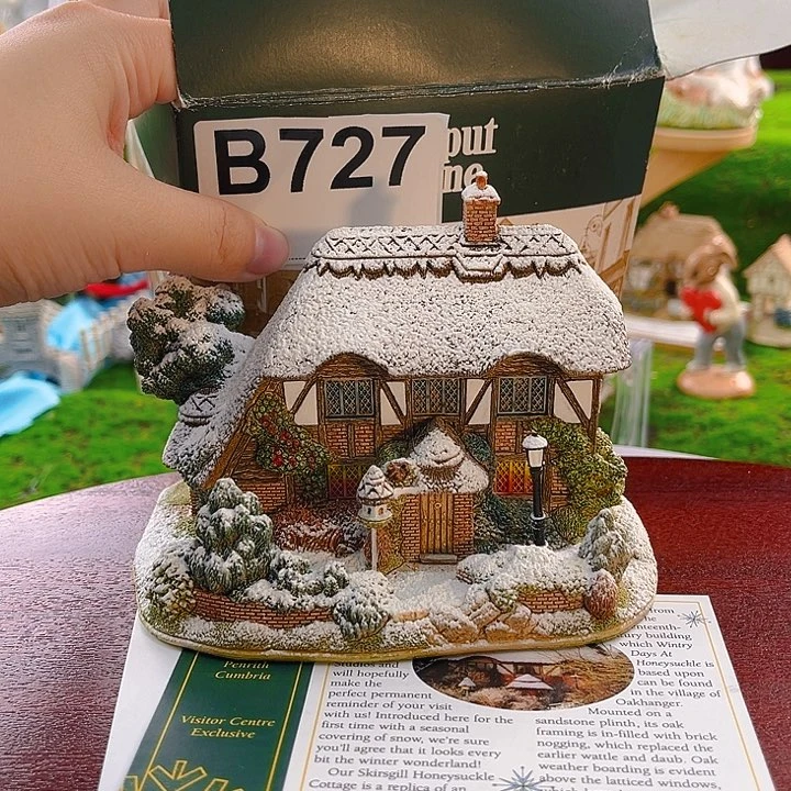 紫砂茶宠中古小房子微缩景观