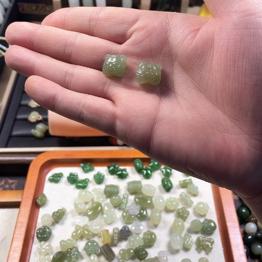 ****璃和田玉未镶嵌手链