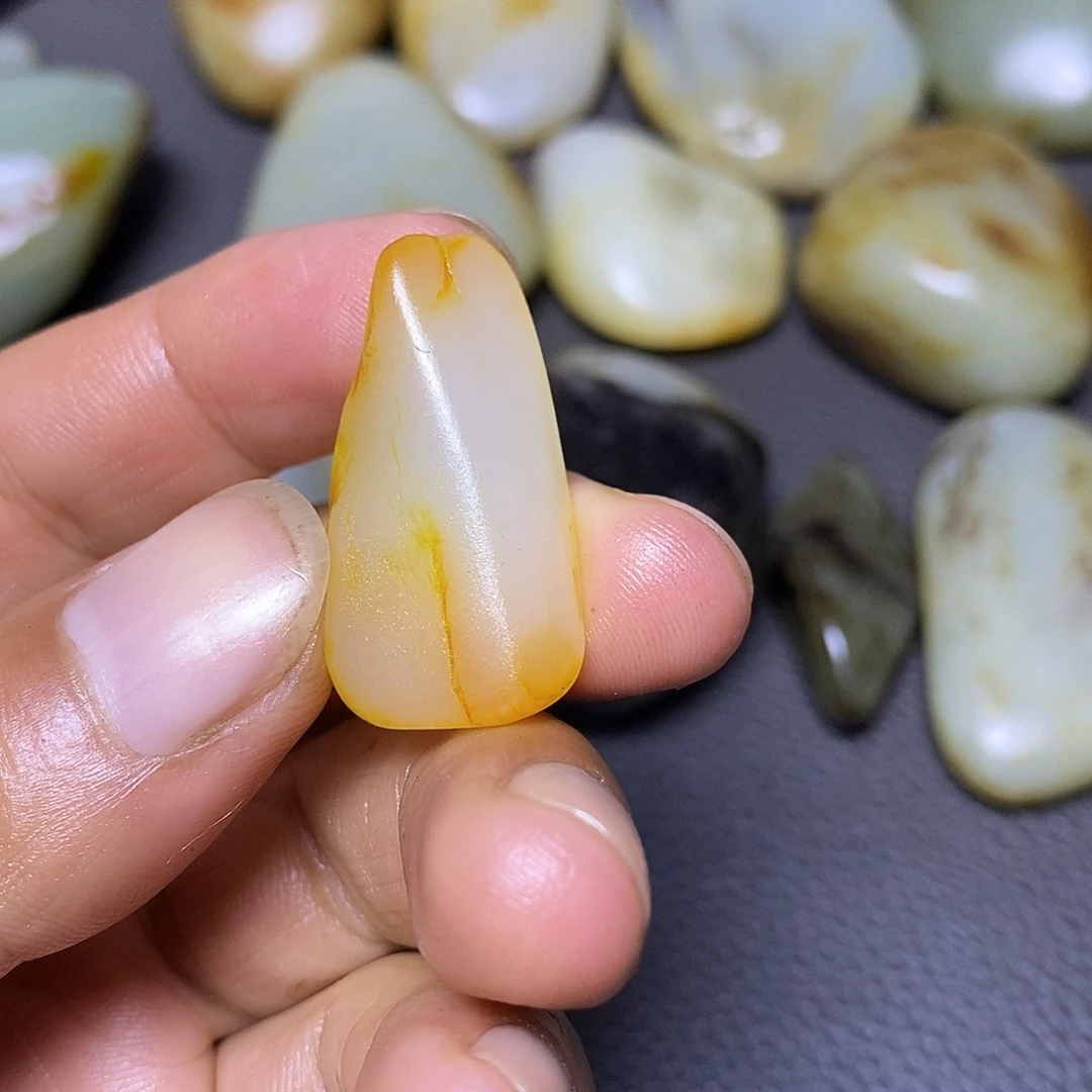 未镶嵌和田玉挂件