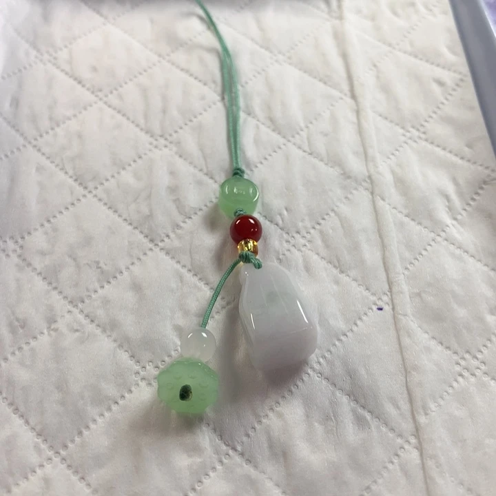 翡翠未镶嵌颈饰挂饰